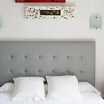לינה וארוחת בוקר L'auberge De L'abbaye 3*